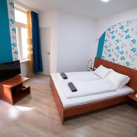 Seasons Central Budapest *