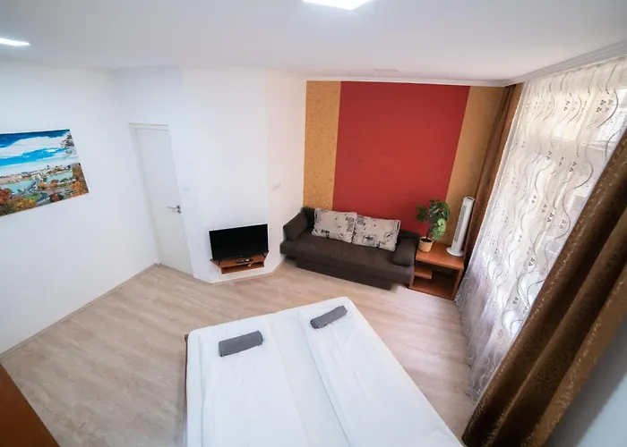 Seasons Central Budapest Apartament *