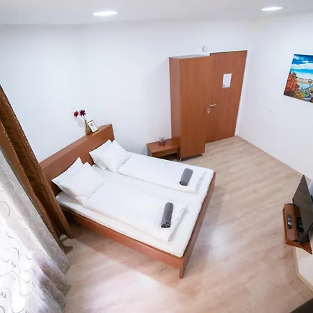 Seasons Central Budapest