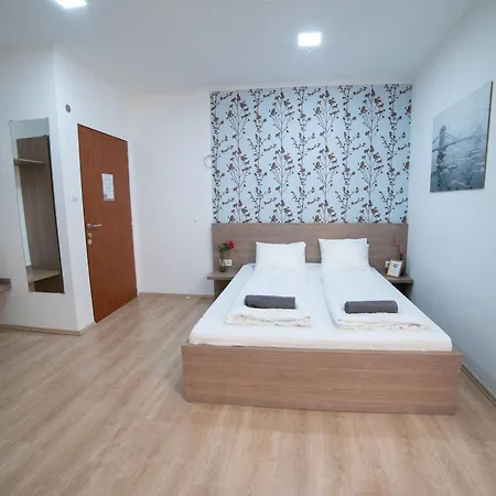 Seasons Central Budapest Appartamento *