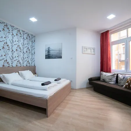 Seasons Central Budapest Appartamento
