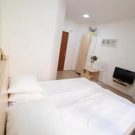 Seasons Central Budapest Apartmán